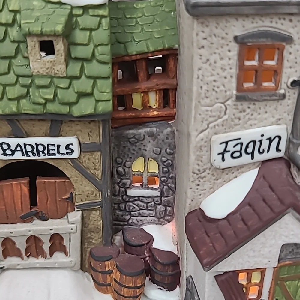 Department 56 Vtg Heritage Village Collection Oliver Twist 